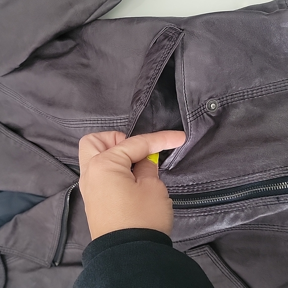 NWOT Kut from the Kloth grey faux leather moto jacket - Picture 3 of 10